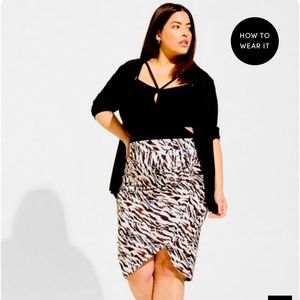 NWT Torrid Midi Skirt Size 2